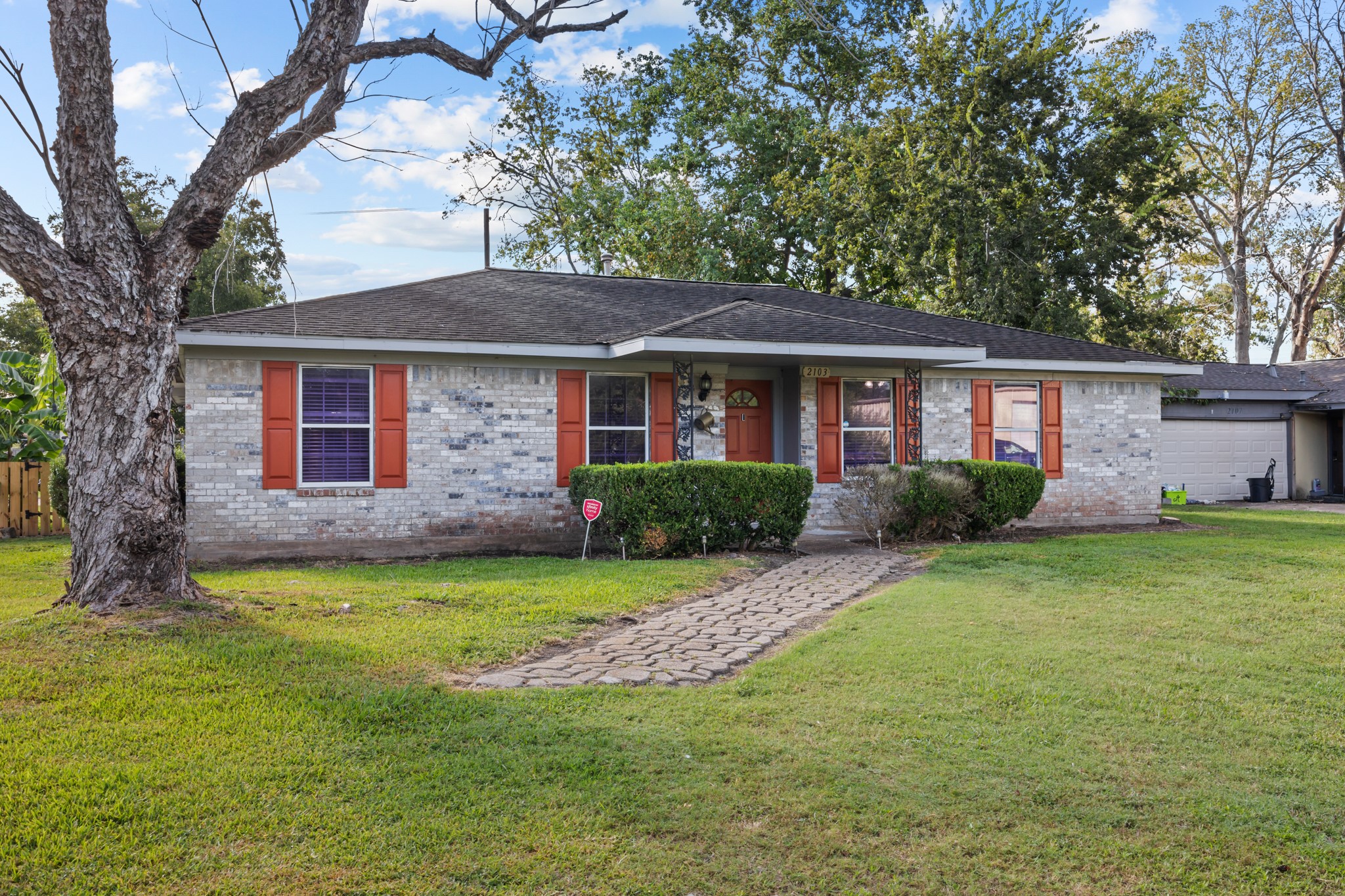 2103 6th Street Stafford TX 77477