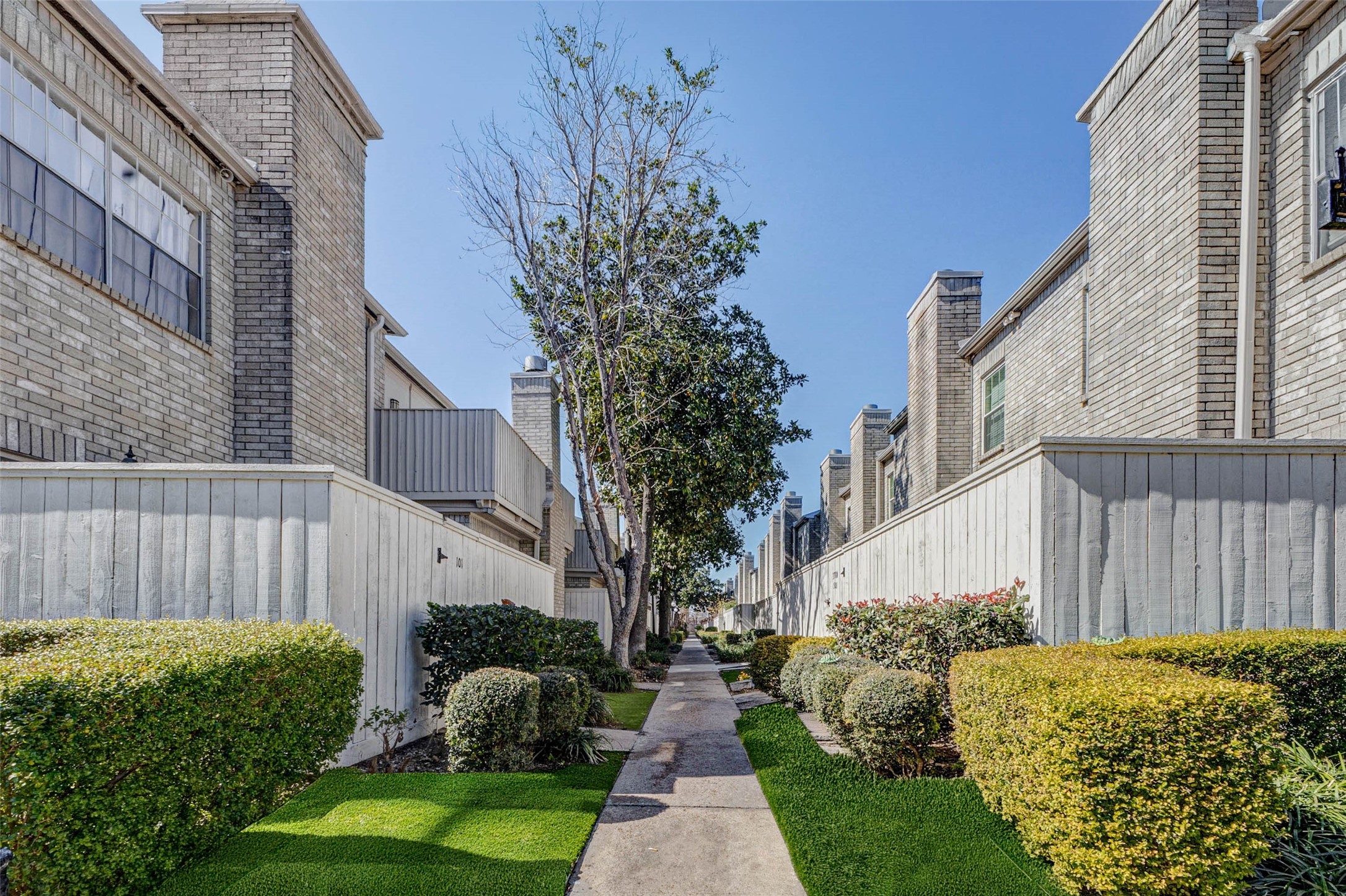 3800 Tanglewilde Street 102 Houston TX 77063