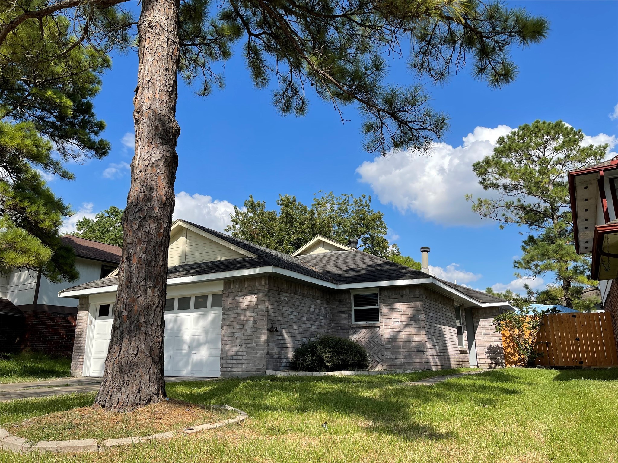 9415 Westacre Place Houston TX 77083