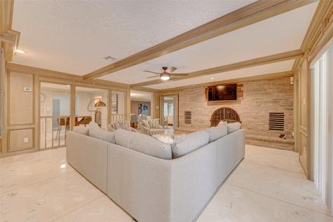 4135 Gairloch Lane Houston TX 77025