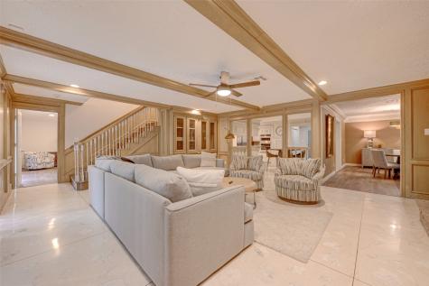 4135 Gairloch Lane Houston TX 77025