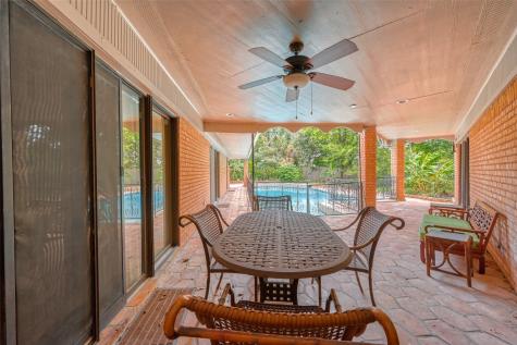 4135 Gairloch Lane Houston TX 77025