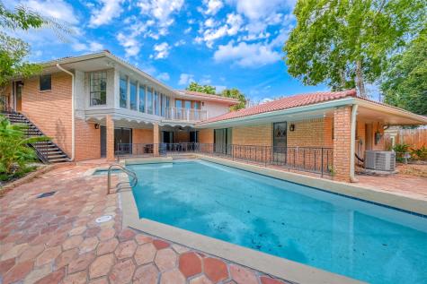 4135 Gairloch Lane Houston TX 77025