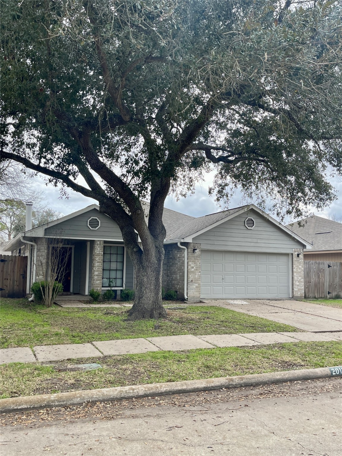 2013 Hickory Glen Drive Missouri City TX 77489
