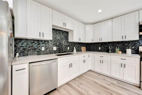 5346 Appleblossom Lane Friendswood TX 77546