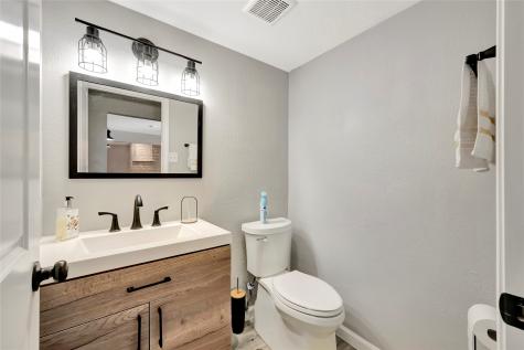 5346 Appleblossom Lane Friendswood TX 77546
