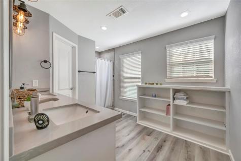 5346 Appleblossom Lane Friendswood TX 77546