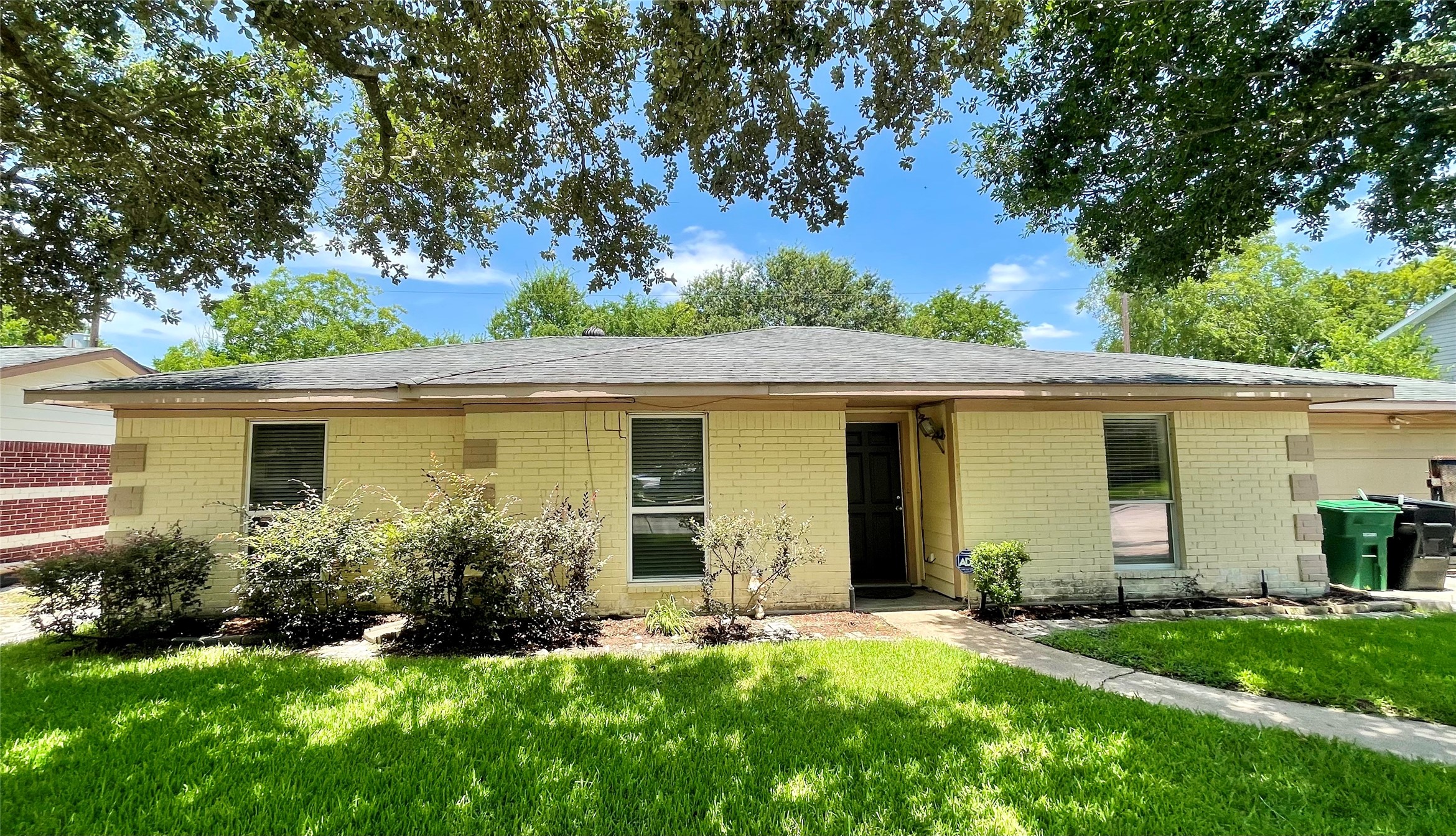 1989 Western Village Lane Houston TX 77043