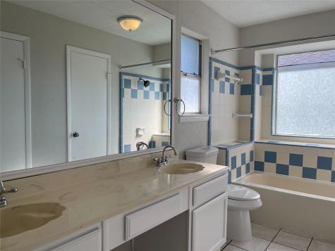 2823 Hickory Limb Court League City TX 77573