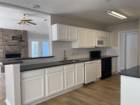 2823 Hickory Limb Court League City TX 77573