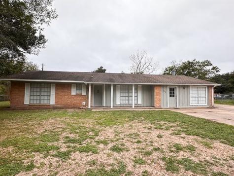 303 Lily Lane Wharton TX 77488