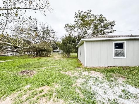 303 Lily Lane Wharton TX 77488