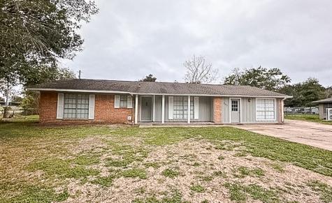 303 Lily Lane Wharton TX 77488