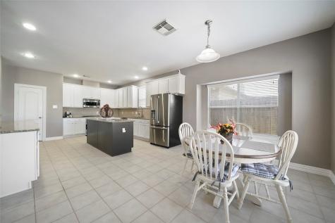4428 Mae Street Friendswood TX 77546