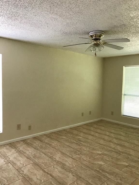 1947 Green Briar Colony Drive 15502-e Houston TX 77032