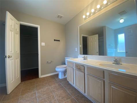 12502 Leader Street Houston TX 77072