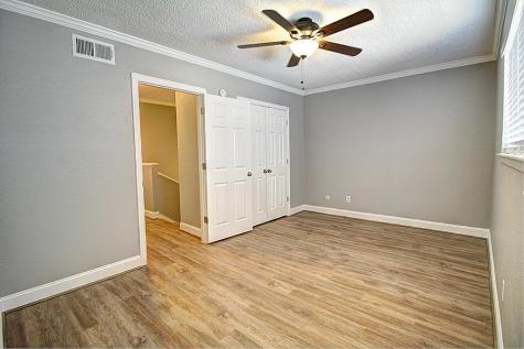 5240 Woodlawn Place Bellaire TX 77401