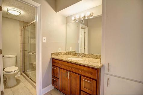 5240 Woodlawn Place Bellaire TX 77401