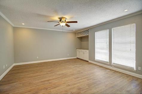 5240 Woodlawn Place Bellaire TX 77401