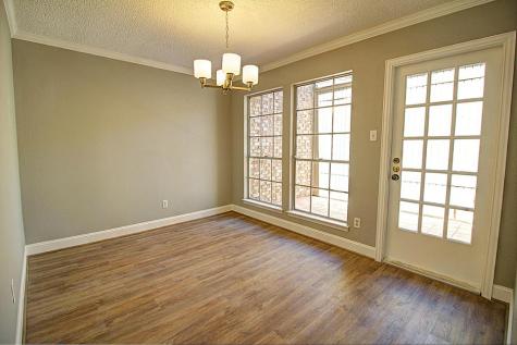 5240 Woodlawn Place Bellaire TX 77401