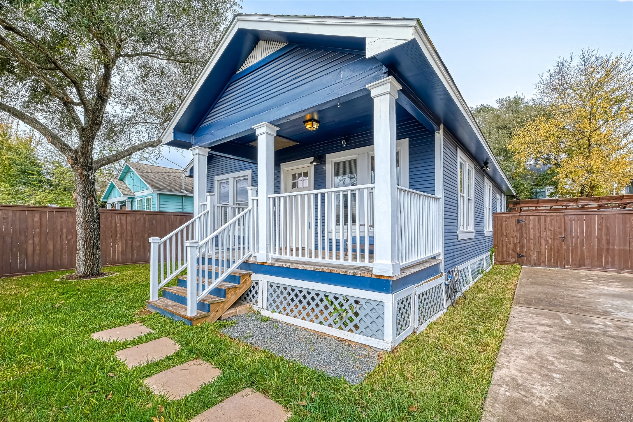 1721 Airline Drive Houston TX 77009