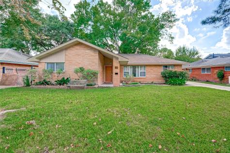 4827 Spellman Road Houston TX 77035