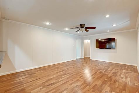 4827 Spellman Road Houston TX 77035