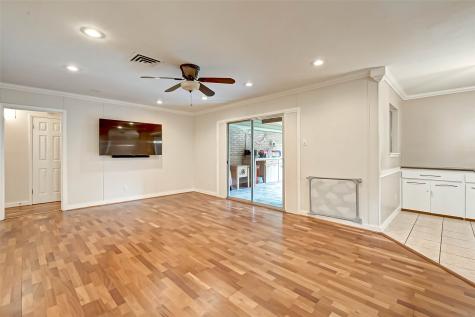 4827 Spellman Road Houston TX 77035