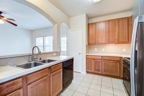 5002 Kale Court Houston TX 77066