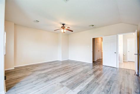 5002 Kale Court Houston TX 77066