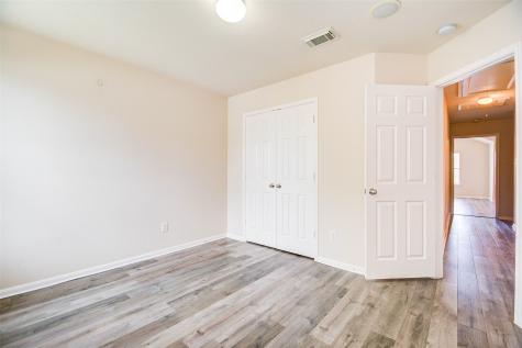 5002 Kale Court Houston TX 77066