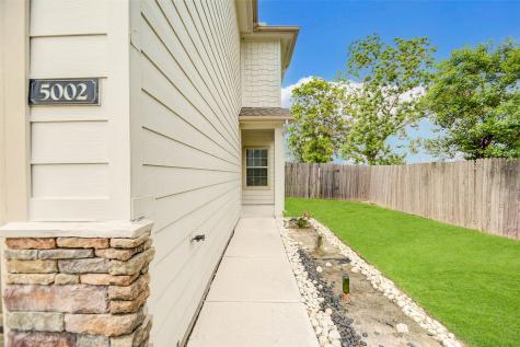 5002 Kale Court Houston TX 77066