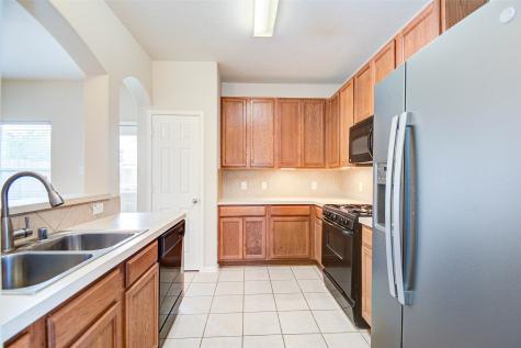 5002 Kale Court Houston TX 77066