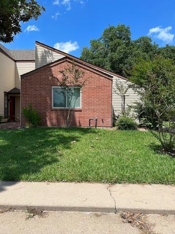 111 Briar Ridge Drive Bellville TX 77418
