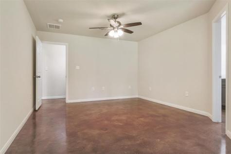 5610 Highline Drive Montgomery TX 77316