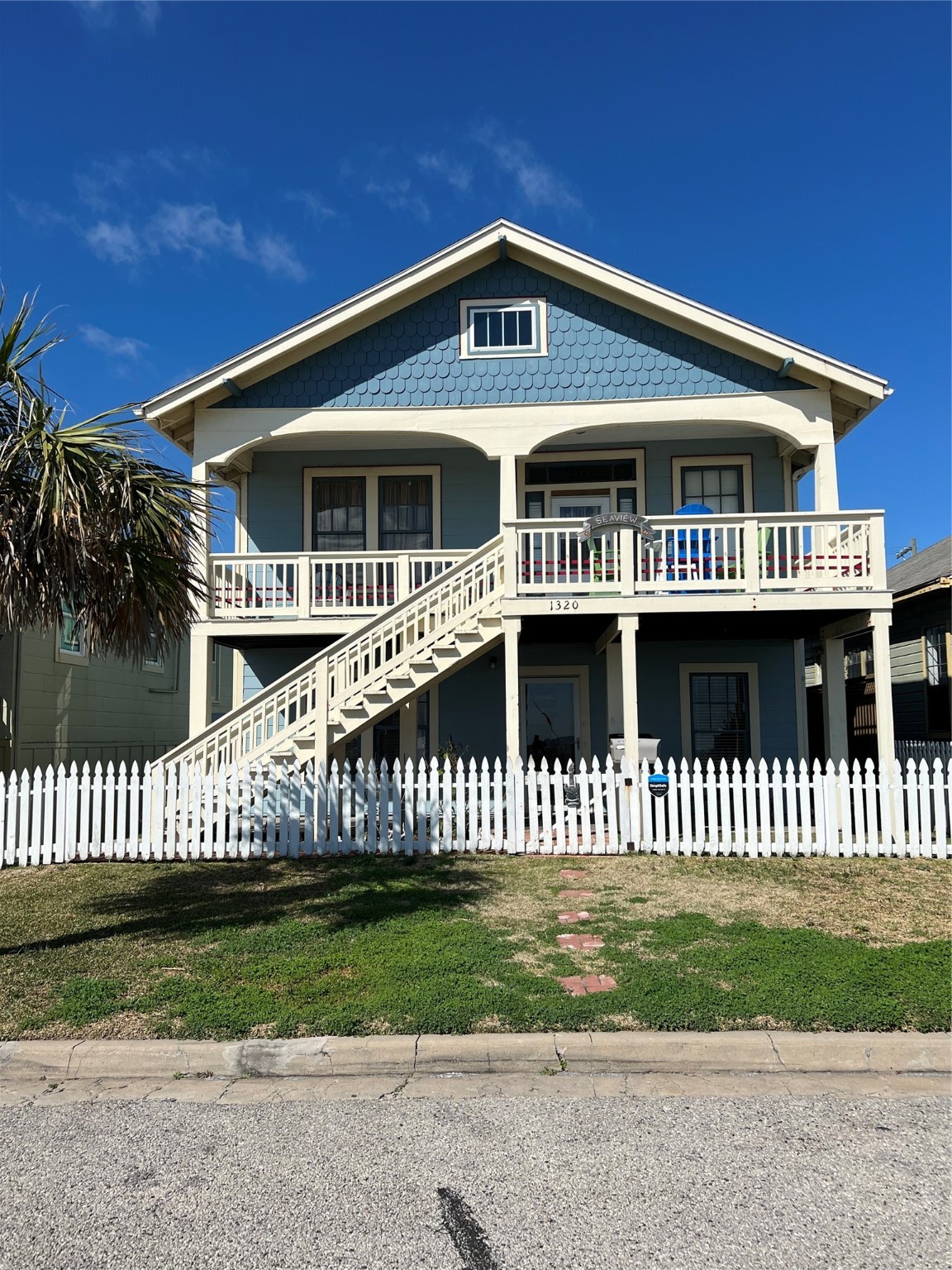 1320 Avenue N 1/2 Galveston TX 77550