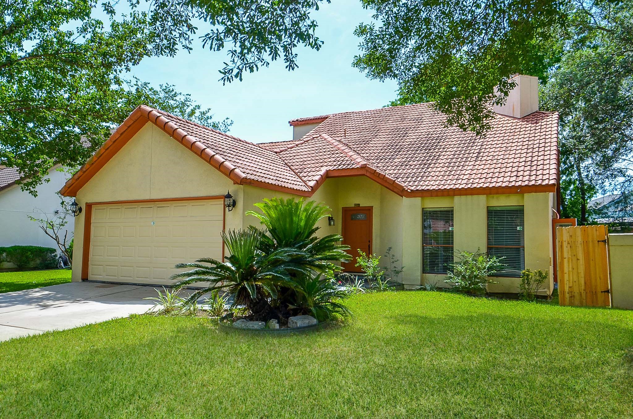 12106 Mulholland Drive Meadows Place TX 77477