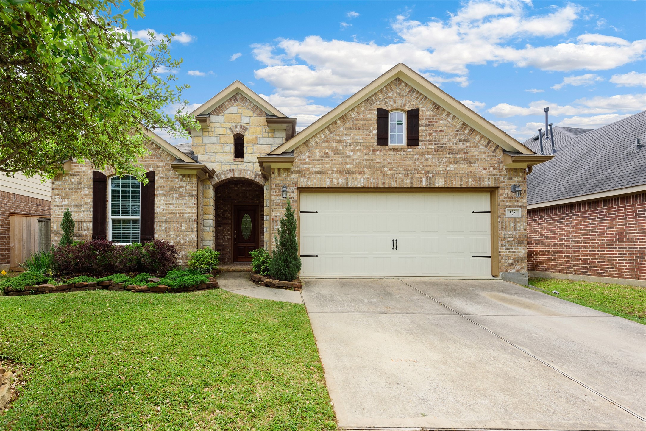 127 Forest Heights Lane Montgomery TX 77316