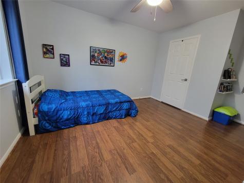 2301 Land Street Pearland TX 77584