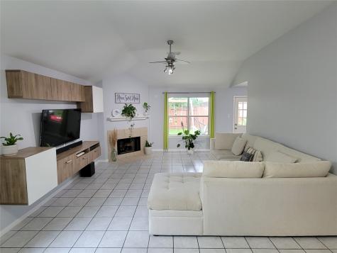 2301 Land Street Pearland TX 77584