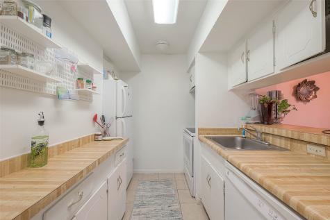 2201 Fountain View Drive 54 Houston TX 77057
