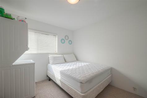 2201 Fountain View Drive 54 Houston TX 77057