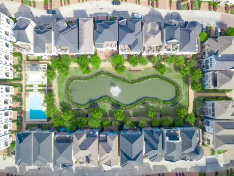 1823 Wrenwood Lakes Houston TX 77043