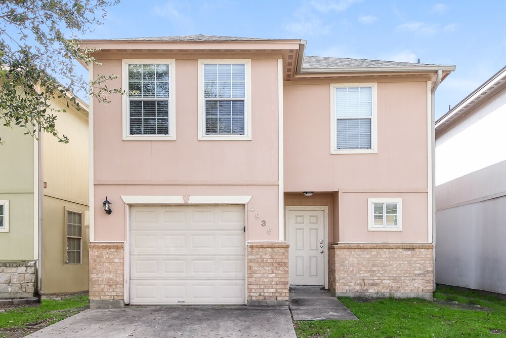 4935 N Cancun Drive Houston TX 77045