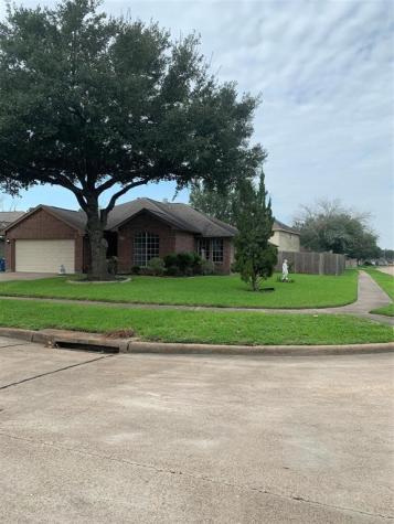 1402 Township Court Rosenberg TX 77471