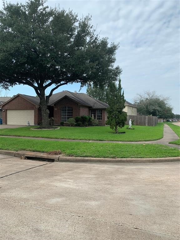 1402 Township Court Rosenberg TX 77471
