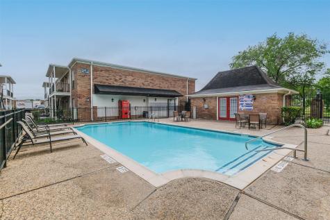 5900 N Braeswood Boulevard 207 Houston TX 77074