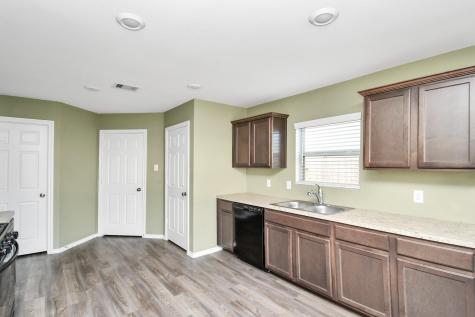 1250 Blue Hazel Court Pinehurst TX 77362