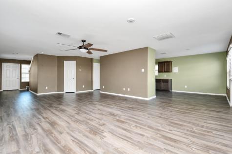 1250 Blue Hazel Court Pinehurst TX 77362