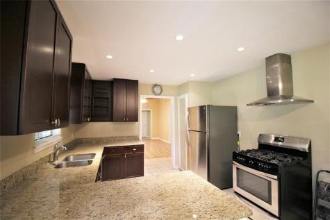 303 Philip Street Wharton TX 77488